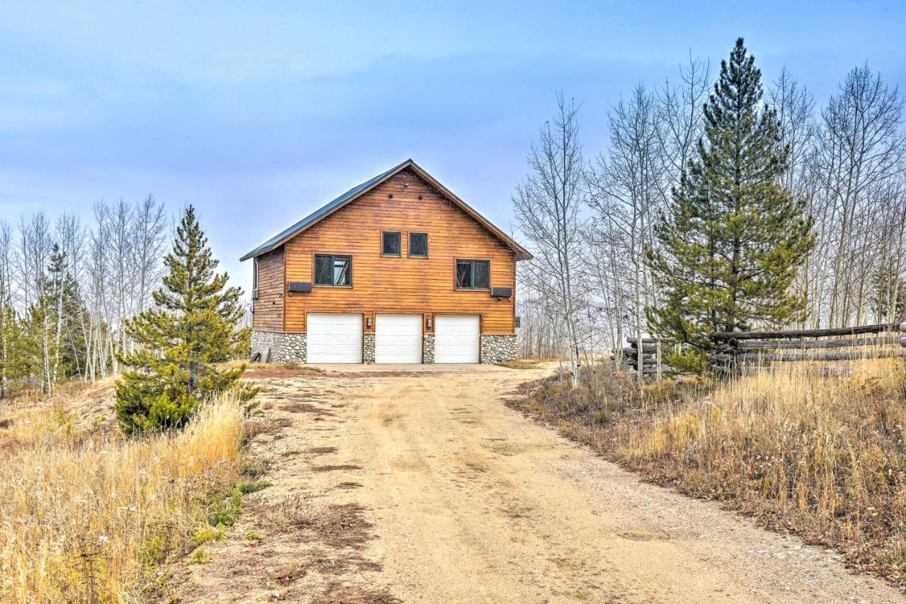 Secluded Granby Mtn Cabin 75 Acres And Views Villa Exterior photo