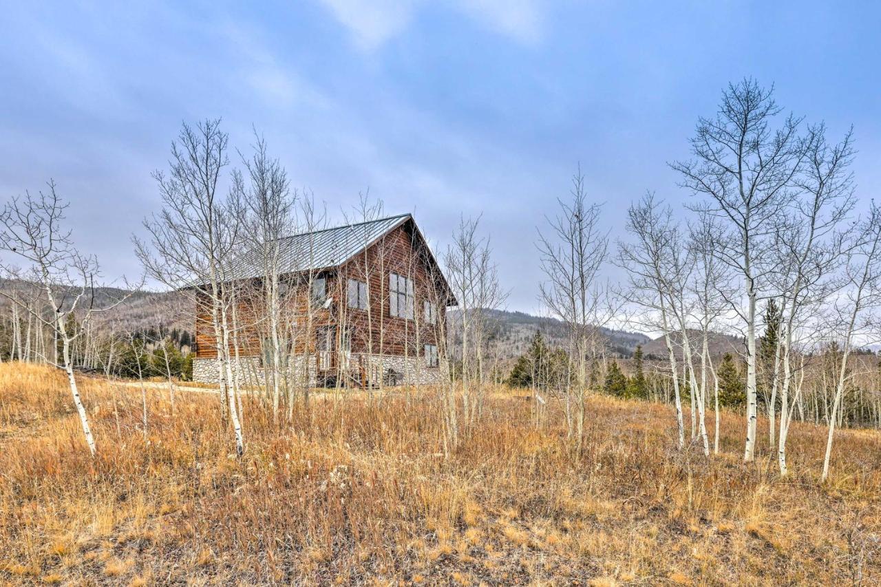 Secluded Granby Mtn Cabin 75 Acres And Views Villa Exterior photo